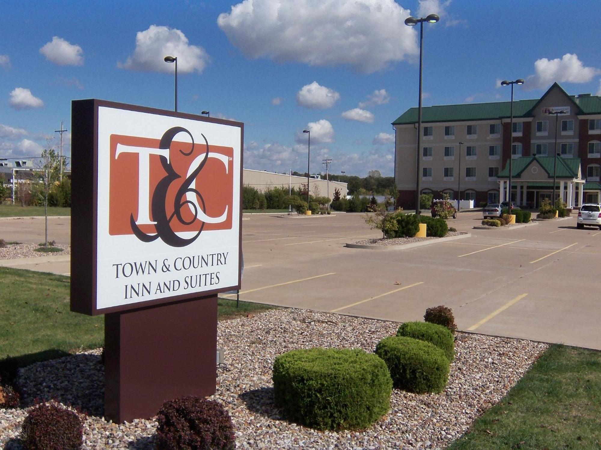 Town & Country Inn And Suites Quincy Ngoại thất bức ảnh